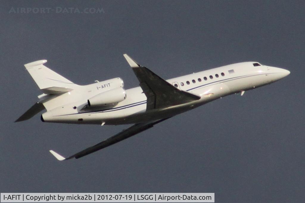 I-AFIT, 2008 Dassault Falcon 7X C/N 034, Take off
