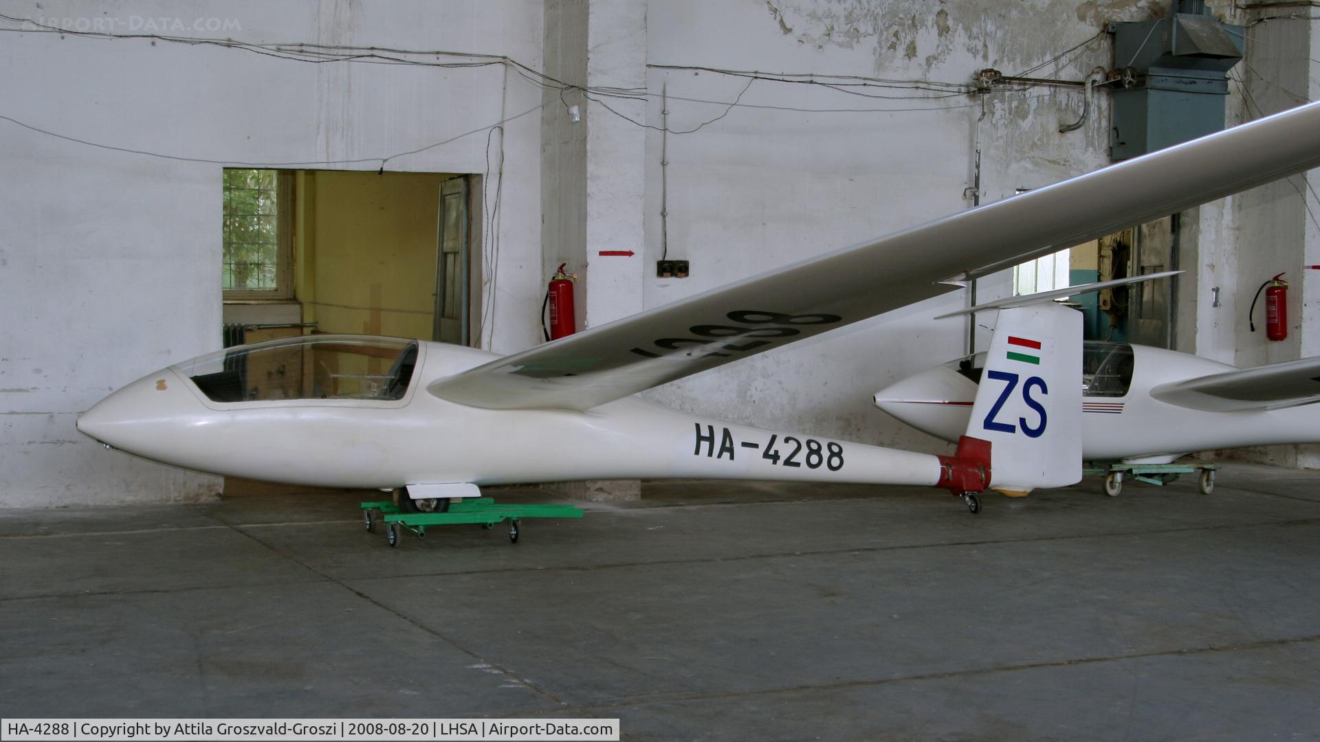 HA-4288, 1985 VTC/Jastreb Standard Cirrus 75 C/N 365, Szentkirályszabadja Airport, Hungary