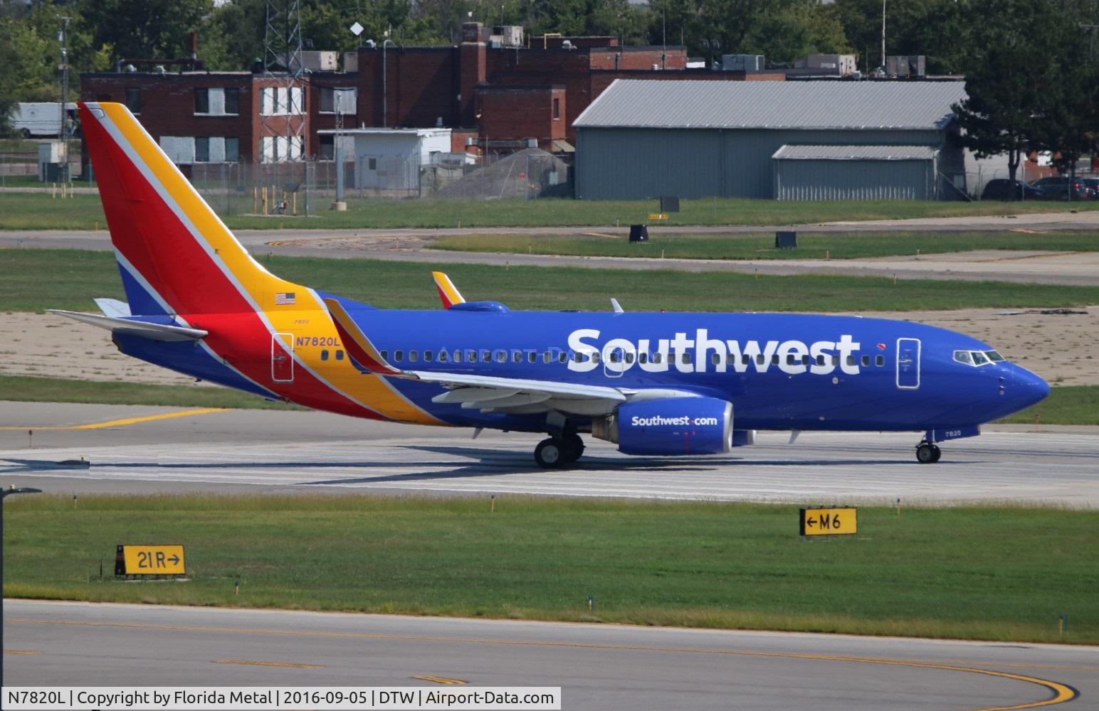 N7820L, 2002 Boeing 737-79P C/N 28253, Southwest