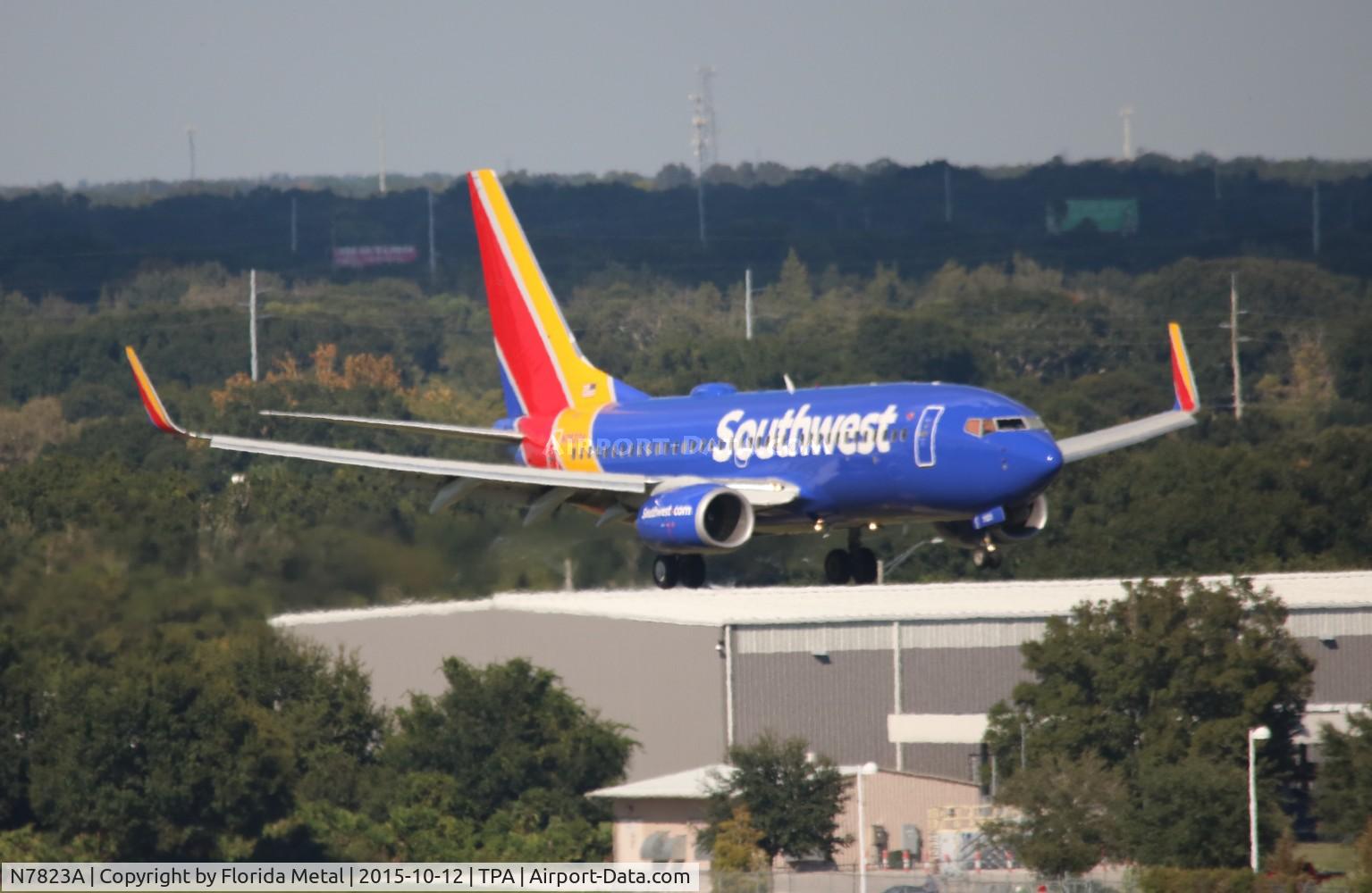 N7823A, 2003 Boeing 737-7CT C/N 32749, Southwest