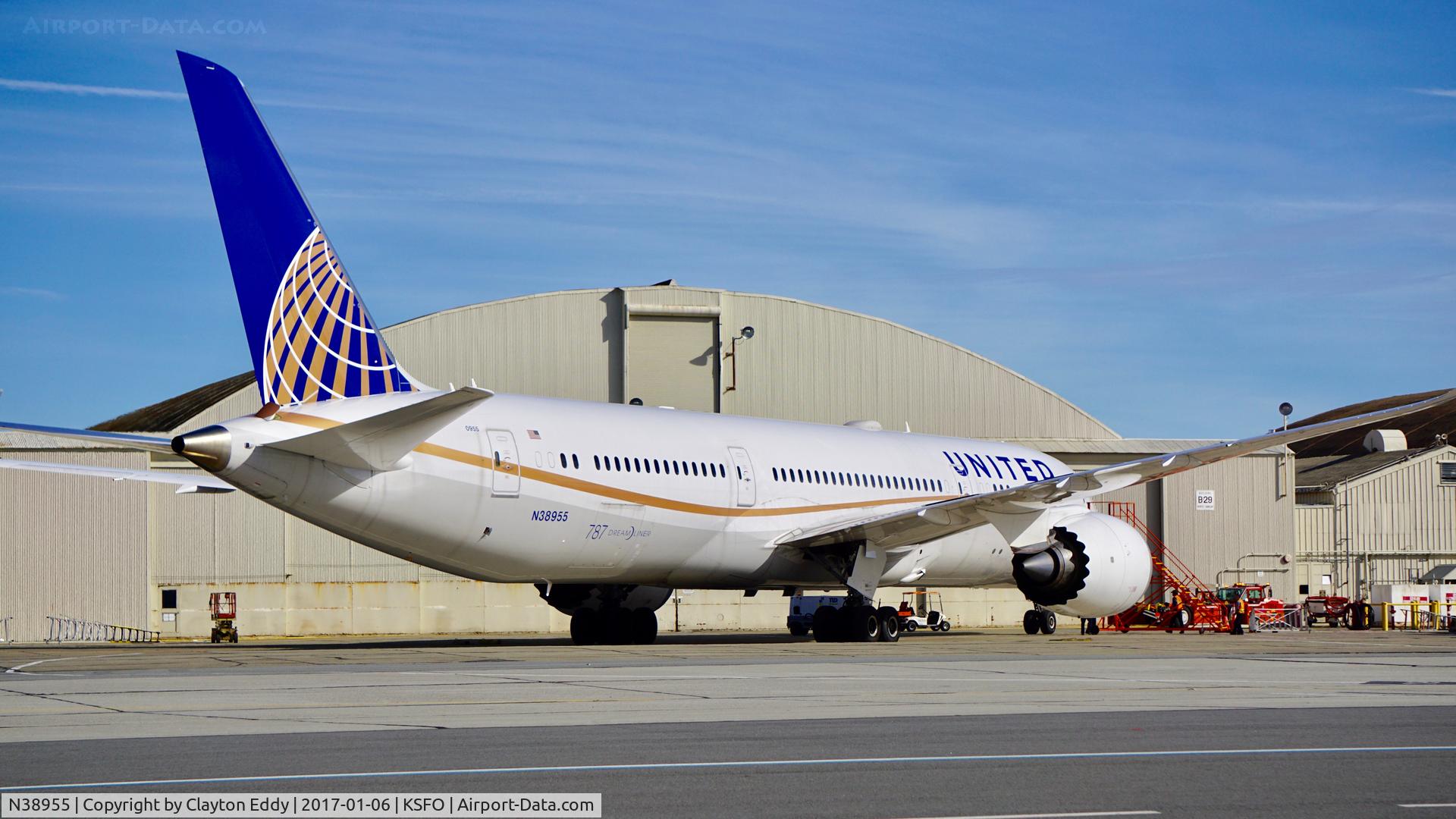 N38955, 2015 Boeing 787-9 Dreamliner C/N 37814, SFO 2016