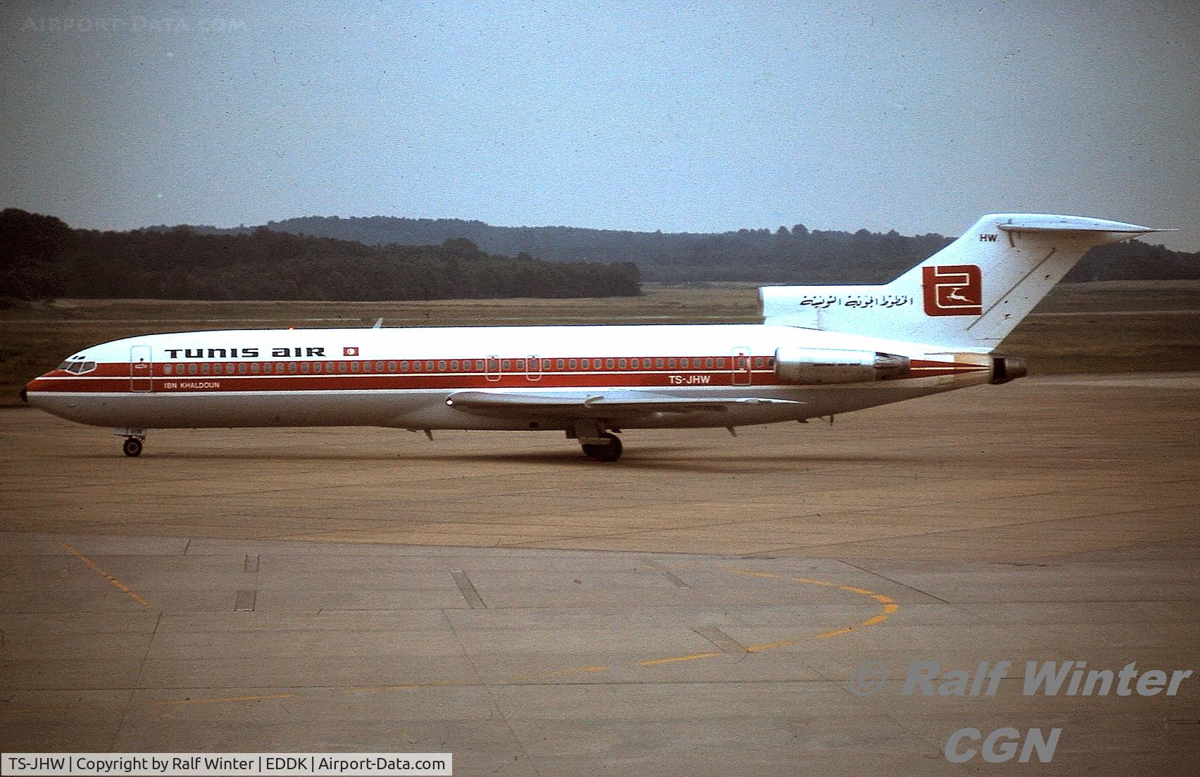 TS-JHW, 1977 Boeing 727-2H3 C/N 21320, Boeing 727-2H3 - Tunis Air - TS-JHW - 1977 - CGN - From a slide