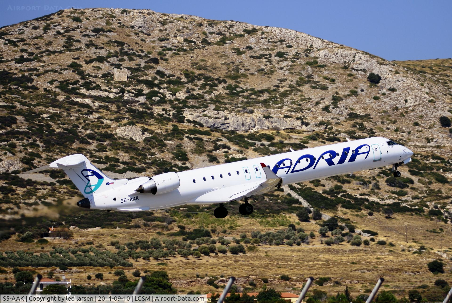 S5-AAK, 2007 Canadair CRJ-900ER (CL-600-2D24) C/N 15128, Samos 10.9.11