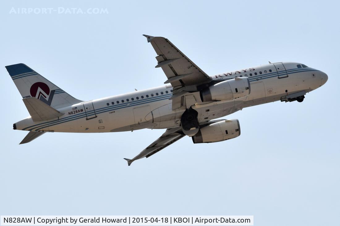 N828AW, 2001 Airbus A319-132 C/N 1552, Departing RWY 28R.
