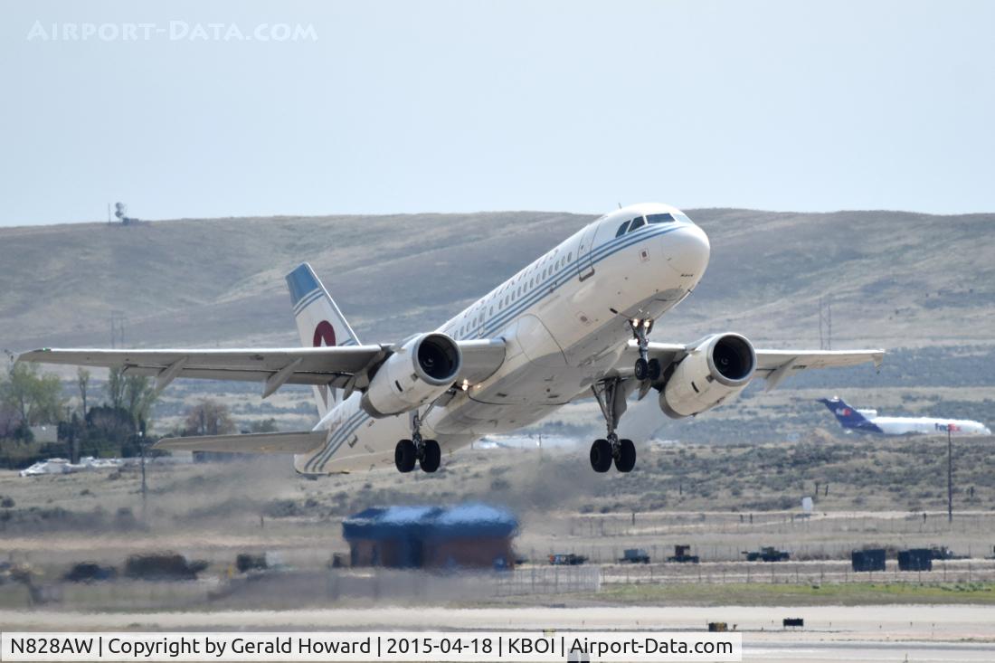 N828AW, 2001 Airbus A319-132 C/N 1552, Rotation.