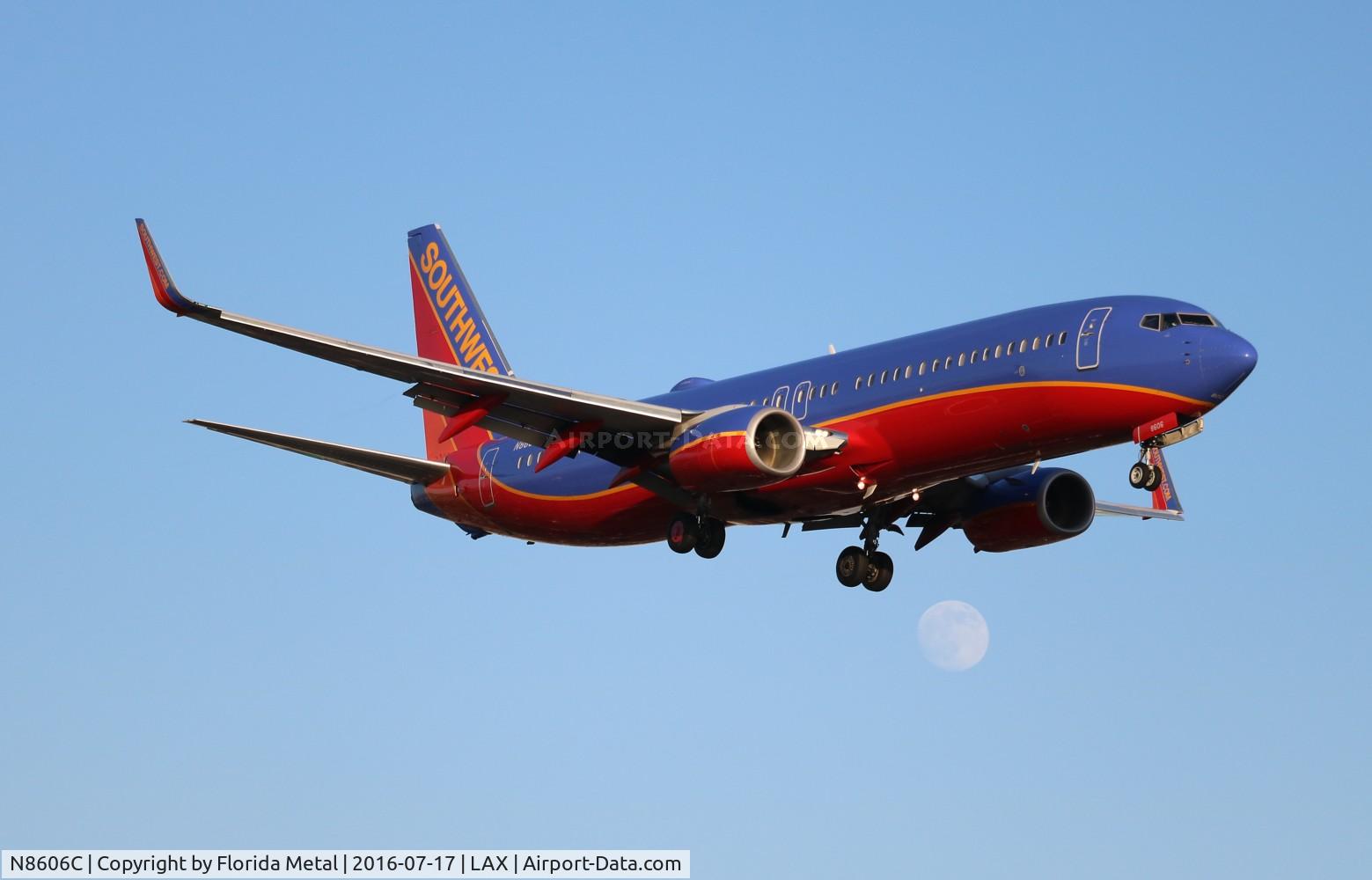 N8606C, 2013 Boeing 737-8H4 C/N 35964, Southwest