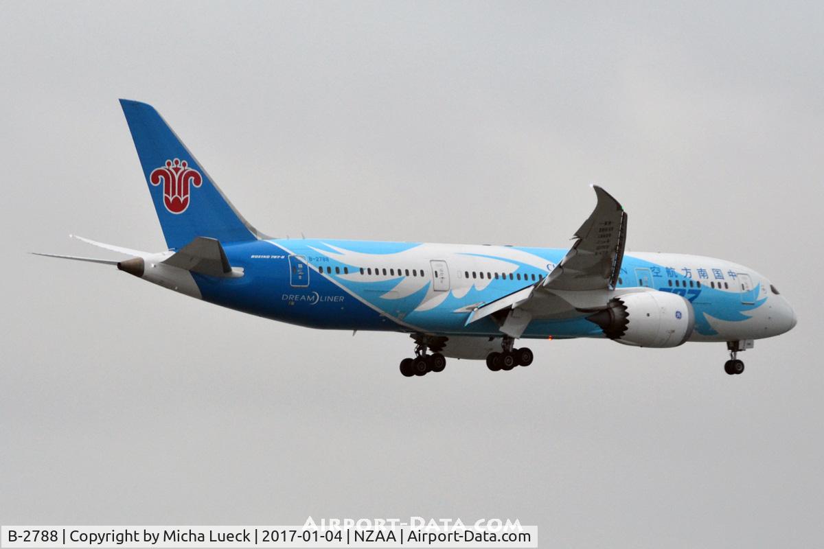 B-2788, 2014 Boeing 787-8 Dreamliner Dreamliner C/N 34932, Arrival on a rainy morning