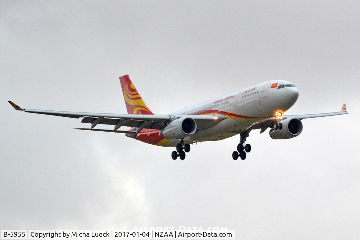 B-5955, 2014 Airbus A330-243 C/N 1558, Arrival on a rainy morning