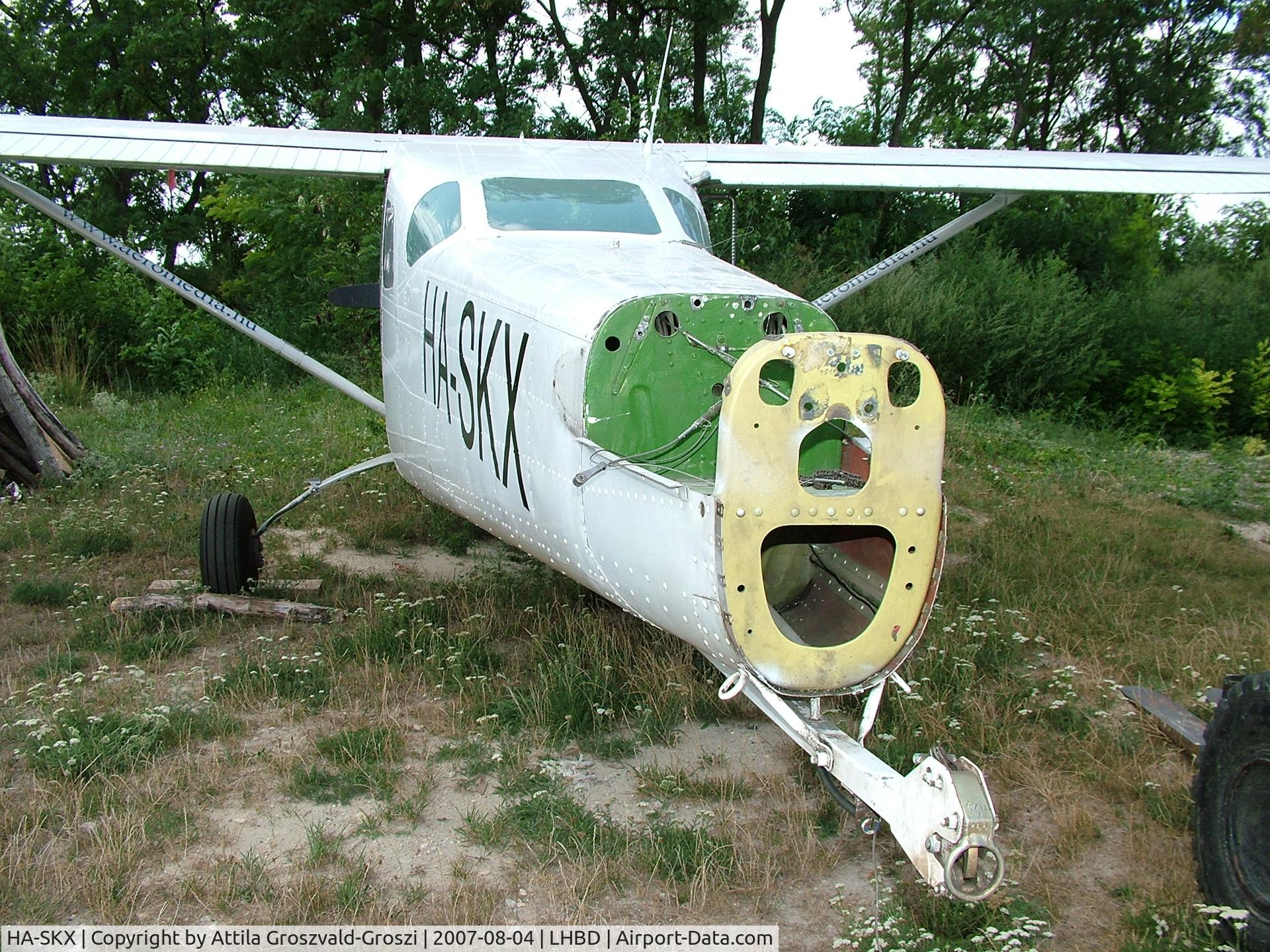 HA-SKX, 1964 Cessna U206A Super Skywagon C/N U206-0433, Börgönd Airport, Hungary