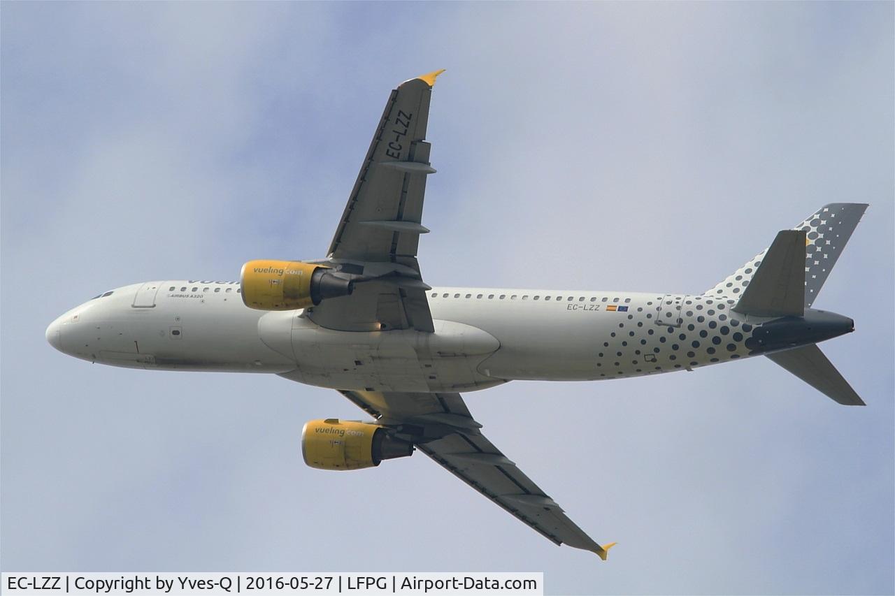 EC-LZZ, 2005 Airbus A320-214 C/N 2620, Airbus A320-214, Take off rwy 27L, Roissy Charles De Gaulle airport (LFPG-CDG)