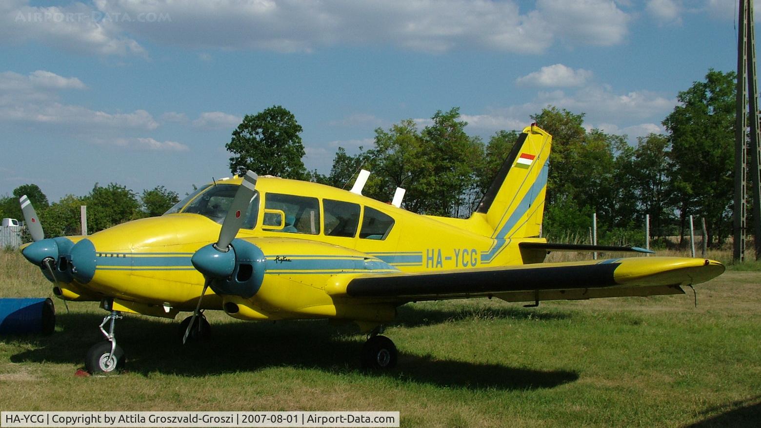 HA-YCG, 1960 Piper PA-23-250 Aztec C/N 27-334, Siófok-Kiliti, Papkutapuszta Airfield, Hungary