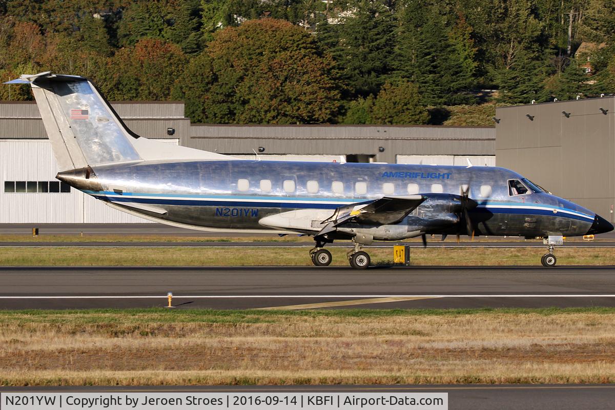 N201YW, 1990 Embraer EMB-120ER Brasilia C/N 120.201, boeing field