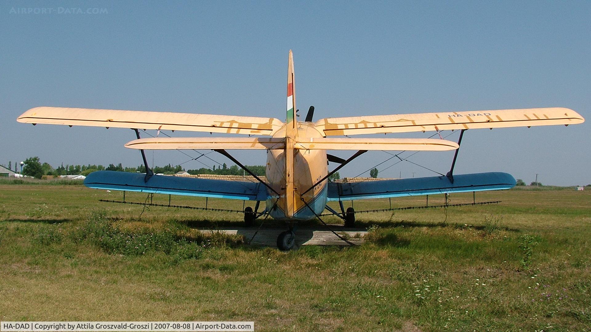 HA-DAD, 1971 PZL-Mielec An-2R C/N 1G122-14, Szarvas-Káka agricultural airport take-off field