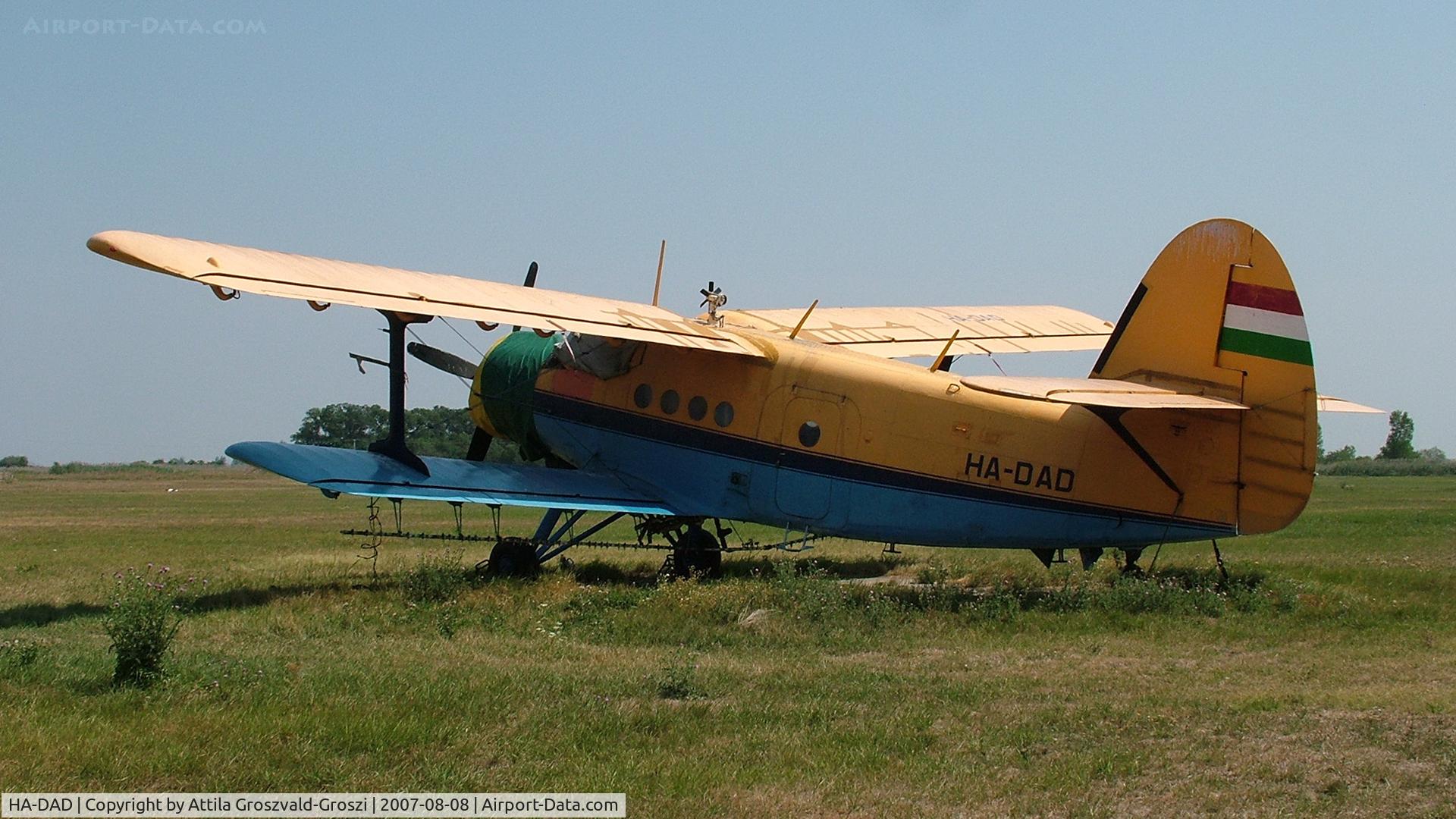 HA-DAD, 1971 PZL-Mielec An-2R C/N 1G122-14, Szarvas-Káka agricultural airport take-off field
