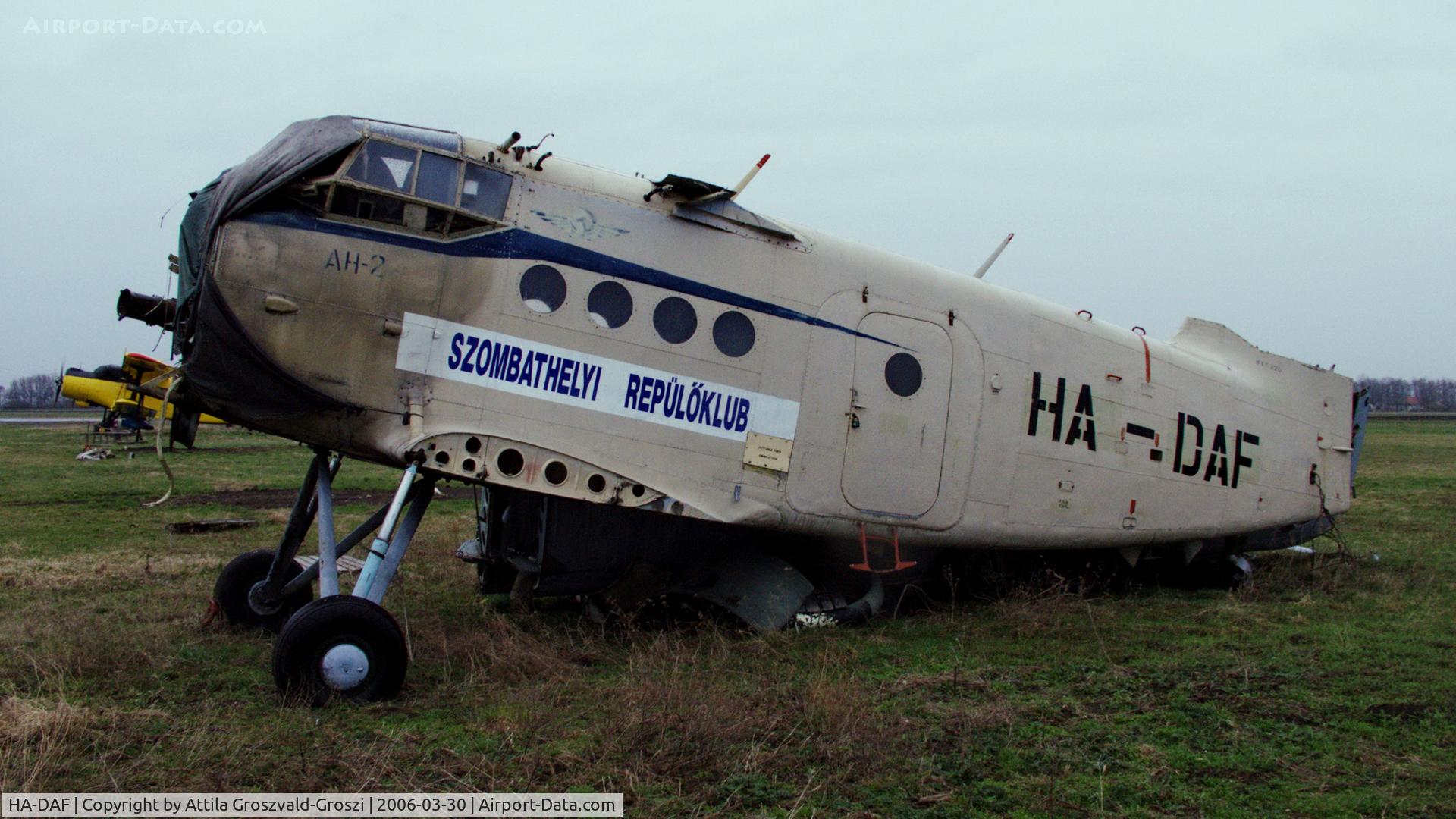 HA-DAF, 1976 PZL-Mielec An-2R C/N 1G169-26, Nagyszénás agricultural airport and take-off field