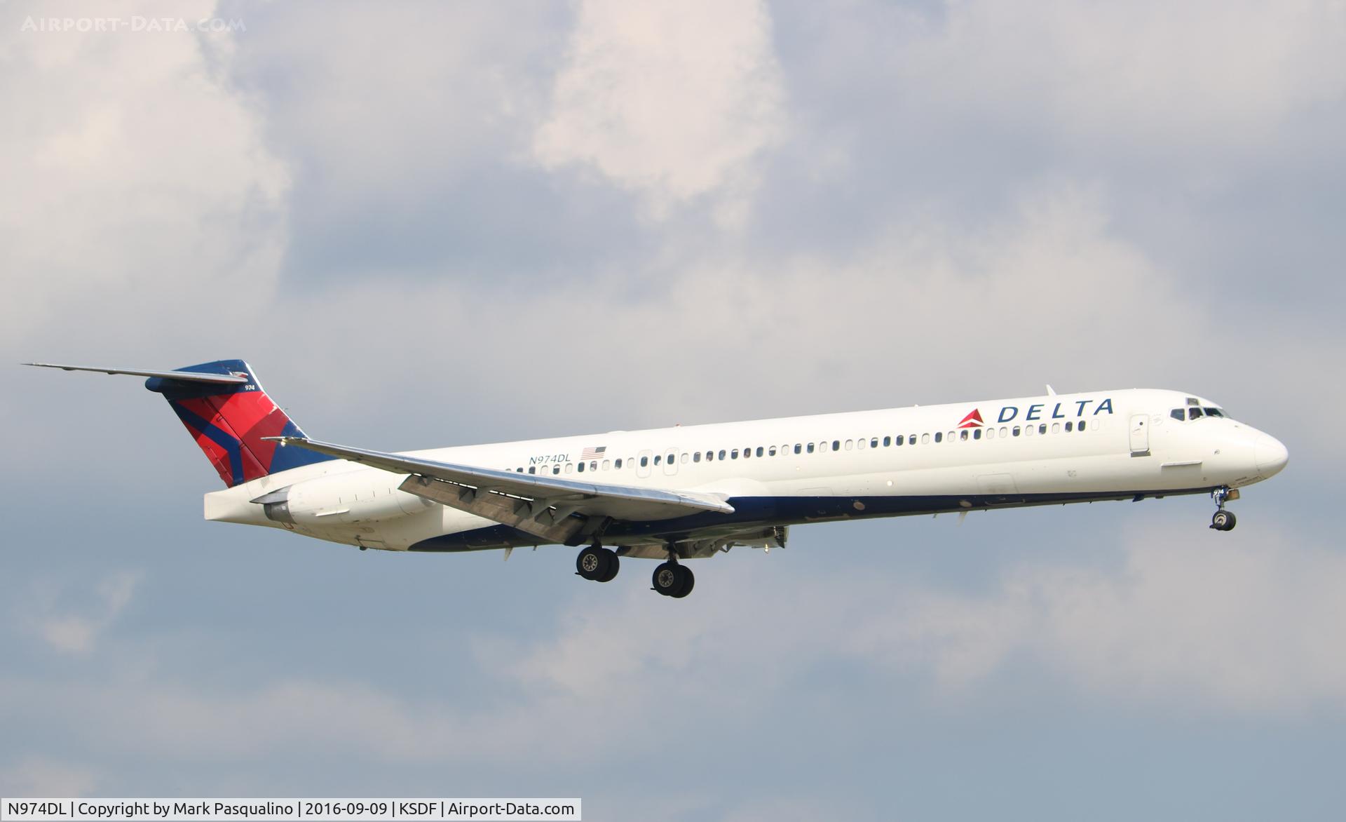 N974DL, 1991 McDonnell Douglas MD-88 C/N 53242, MD-88