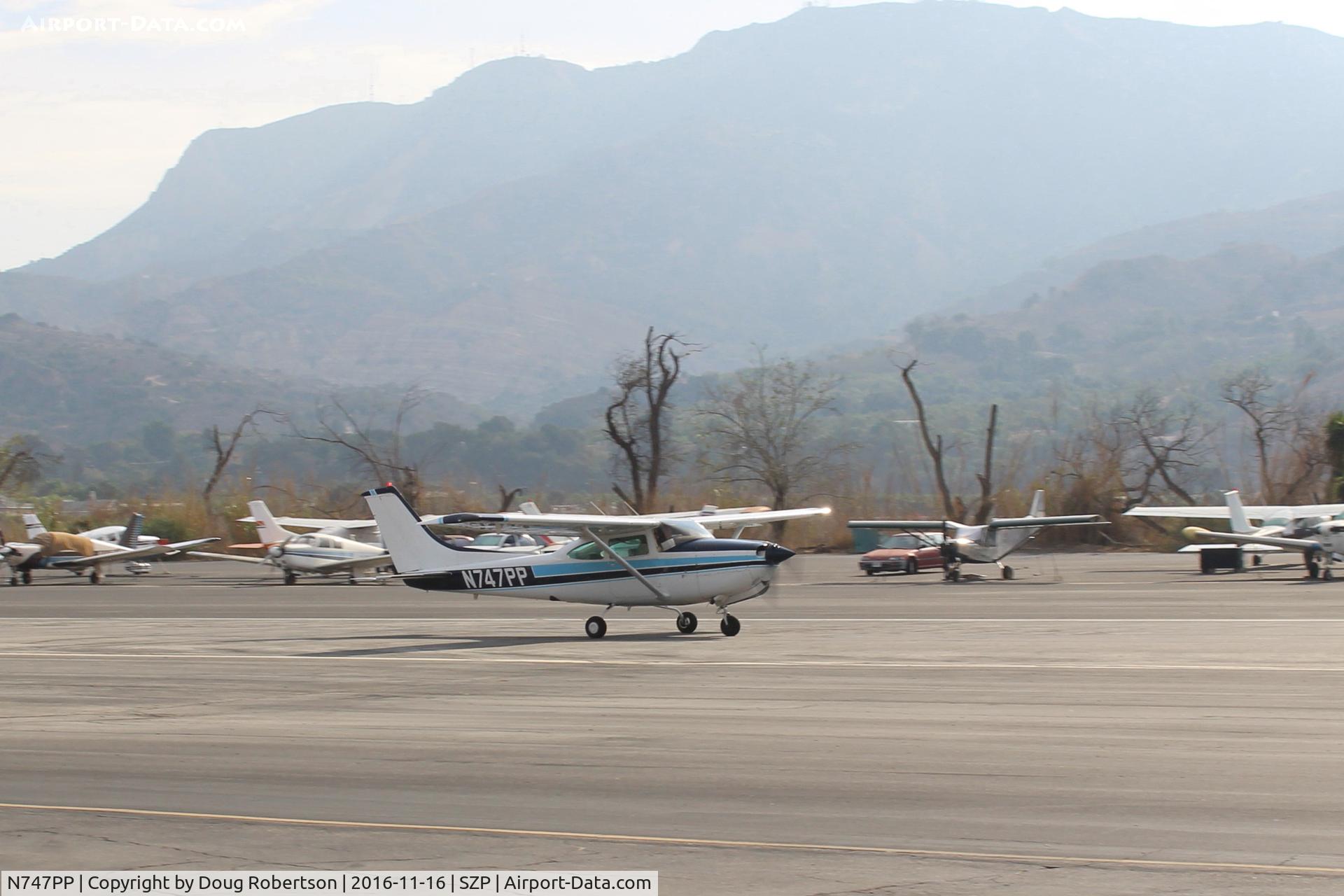 N747PP, 1980 Cessna 182R Skylane C/N R18201587, 1980 Cessna 182R SKYLANE, LYcoming IO-540-J3C5D 235 Hp, landing roll Rwy 22