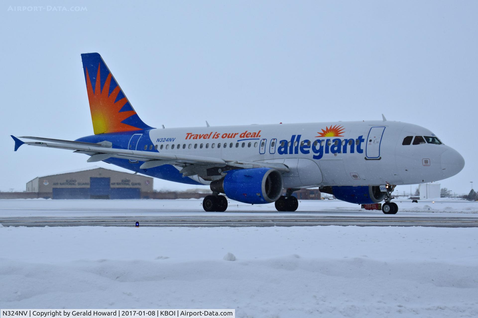 N324NV, 2006 Airbus A319-111 C/N 2709, Taxi on Delta for the gate.