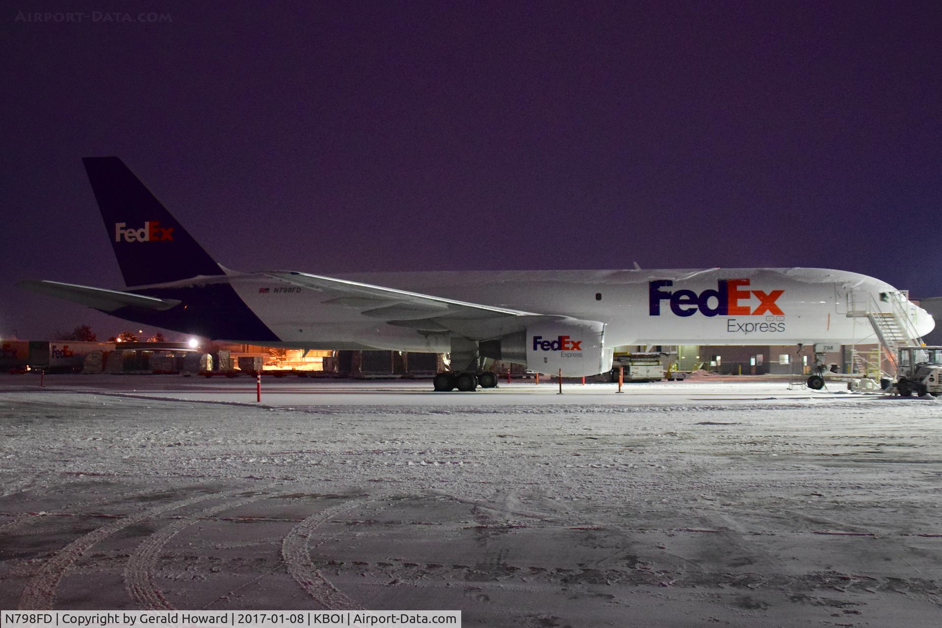 N798FD, 1996 Boeing 757-222(SF) C/N 28144, Parked for a day off.