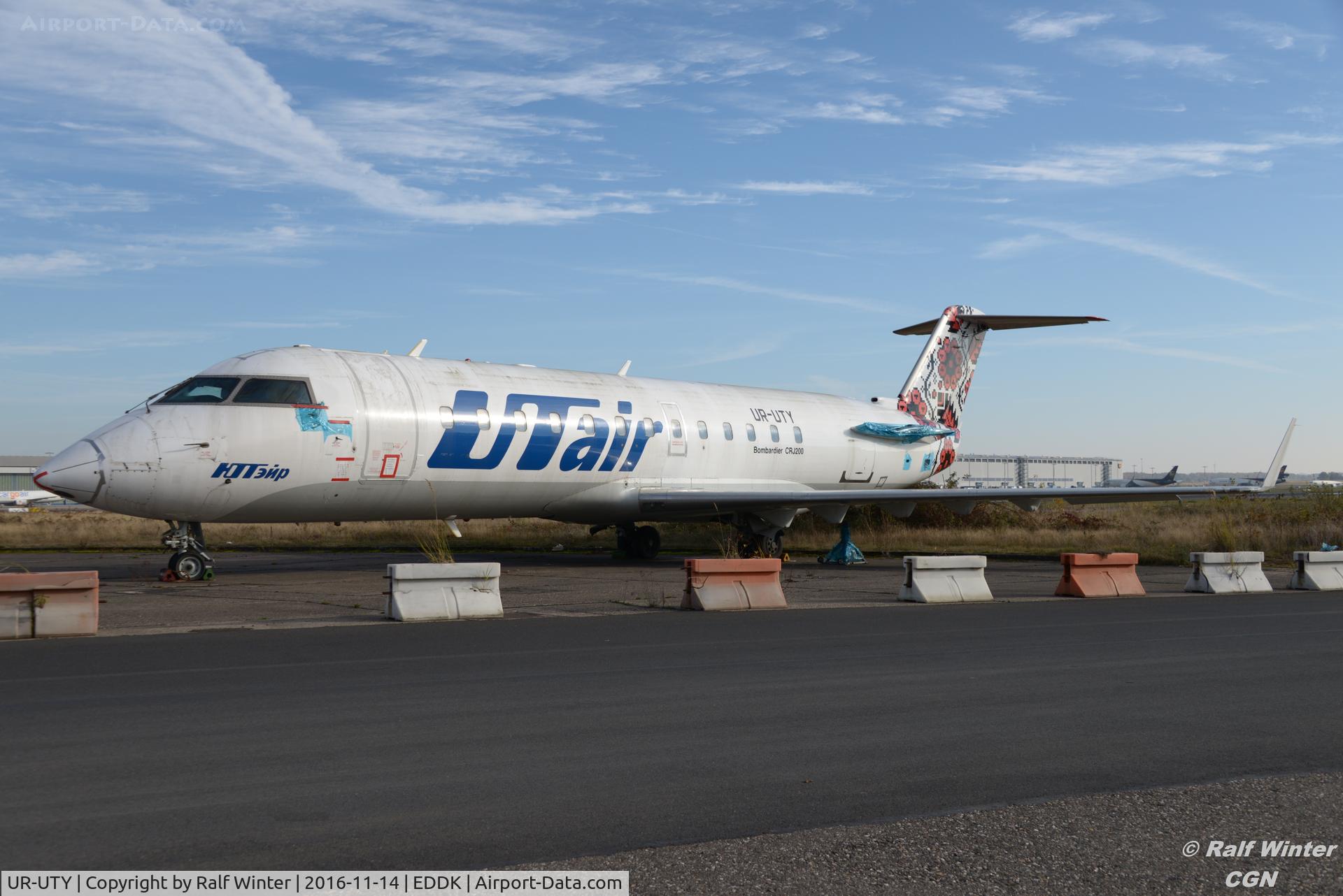 UR-UTY, 1996 Bombardier CRJ-100LR (CL-600-2B19) C/N 7122, Canadair Regional Jet CRJ-200LR - UT Air Ukraine stored in CGN - 14.11.2016 - CGN