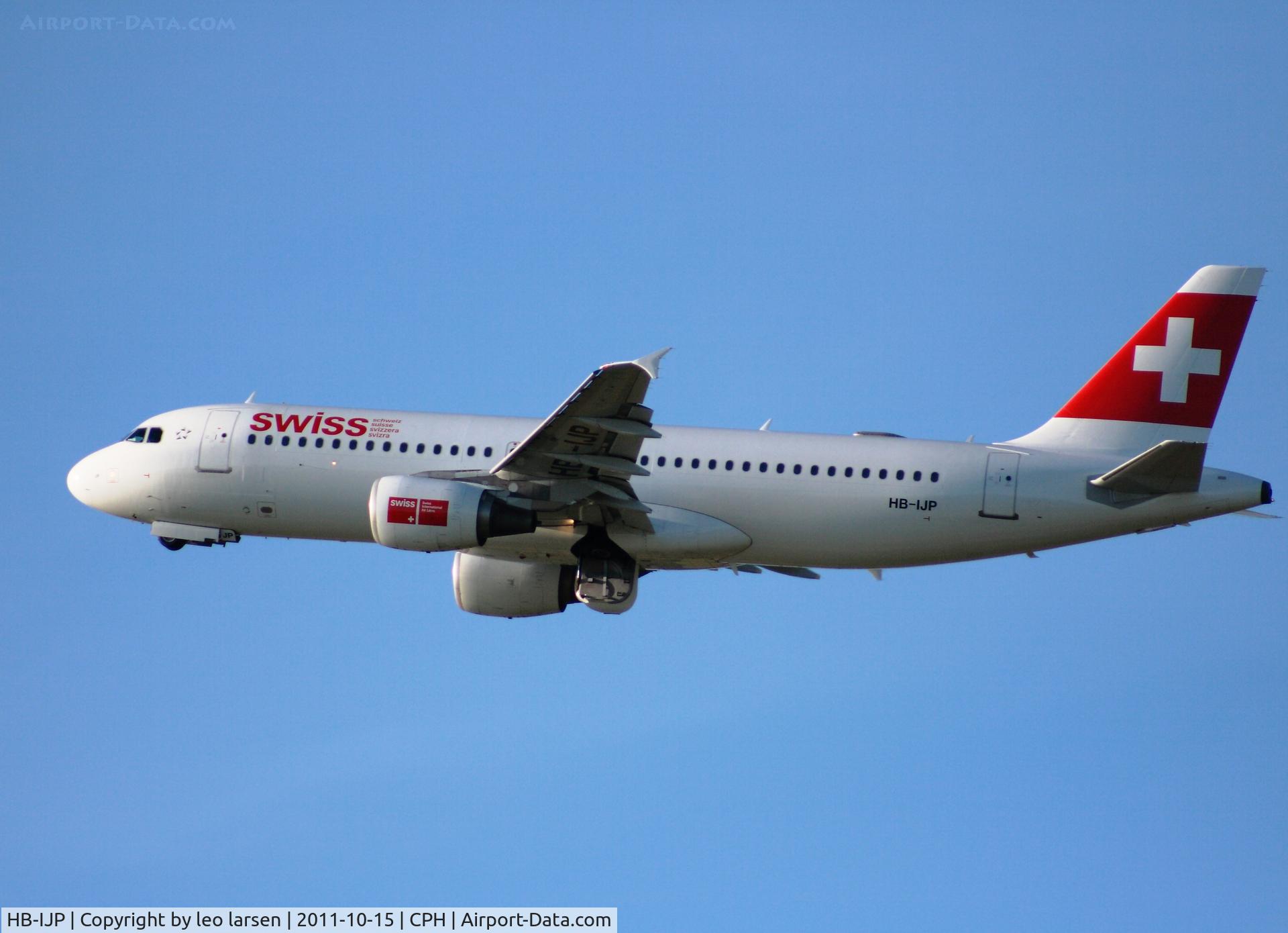 HB-IJP, 1997 Airbus A320-214 C/N 681, Copenhagen 15.10.2011