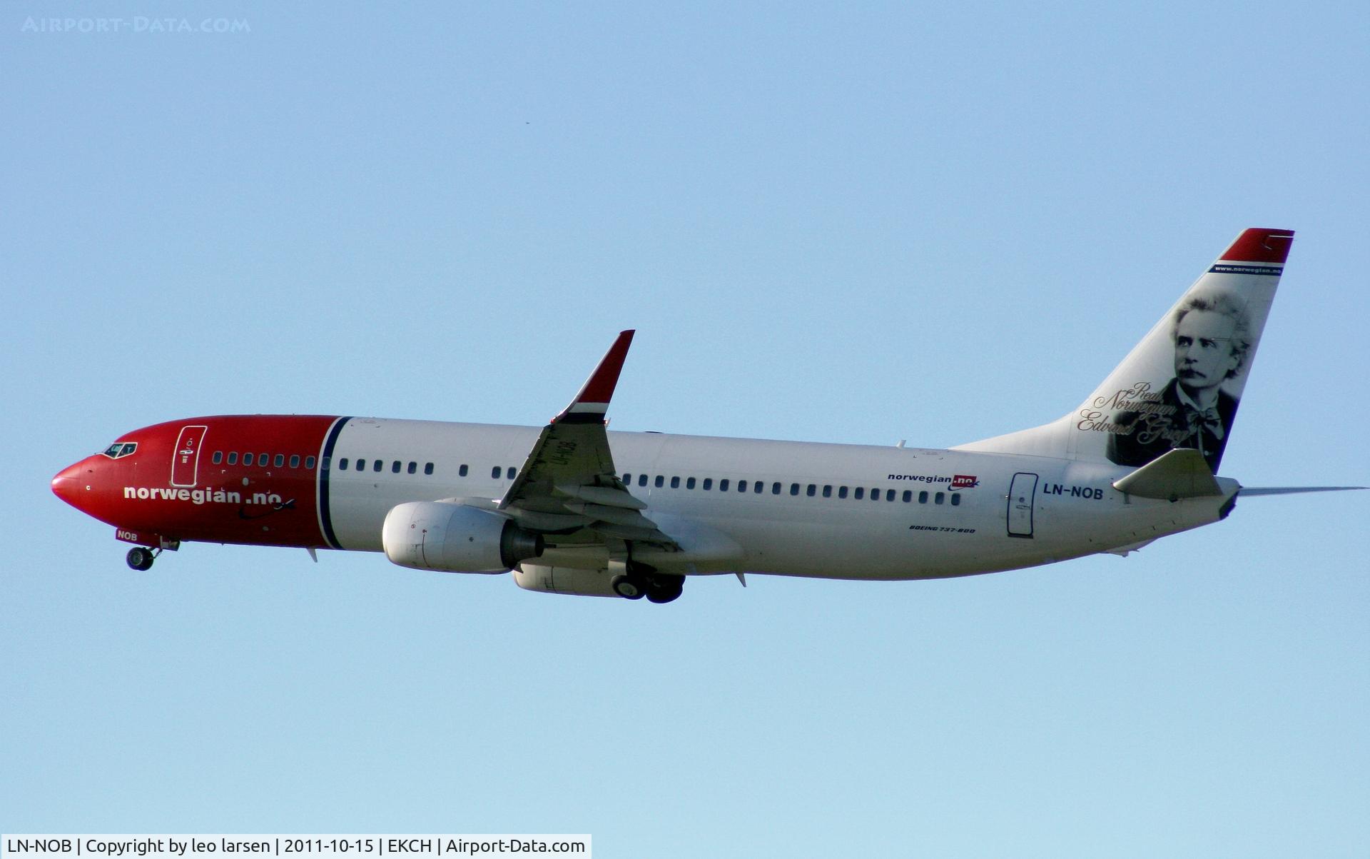 LN-NOB, 2008 Boeing 737-8FZ C/N 34954, Copenhagen 15.10.2011