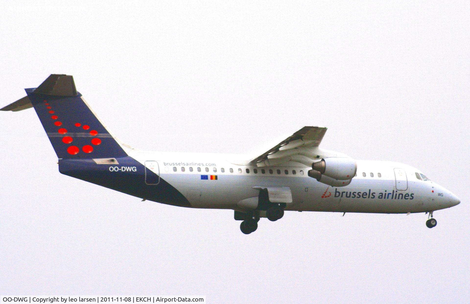OO-DWG, 1998 British Aerospace Avro 146-RJ100 C/N E3336, Copenhagen 8.11.2011 in fog