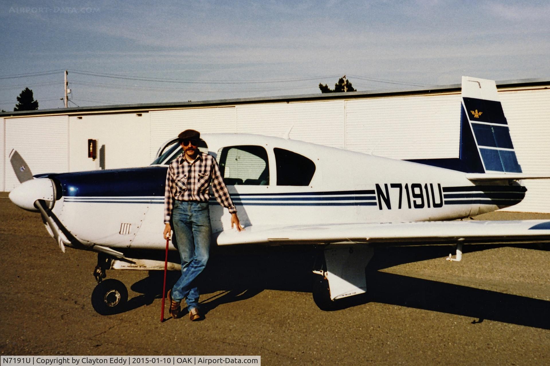 N7191U, 1964 Mooney M20E C/N 409, Oakland Airport 1990's