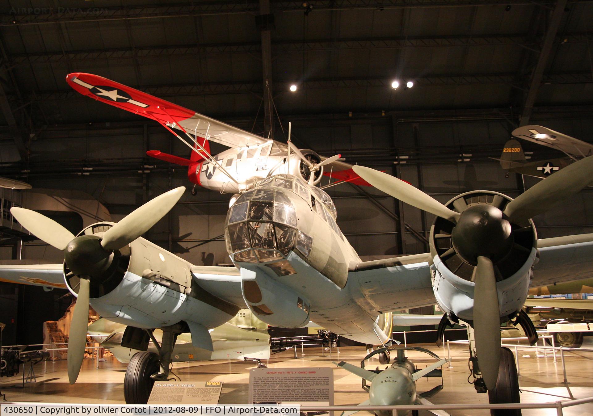 430650, 1943 Junkers Ju-88D-1/Trop C/N HK595, front view