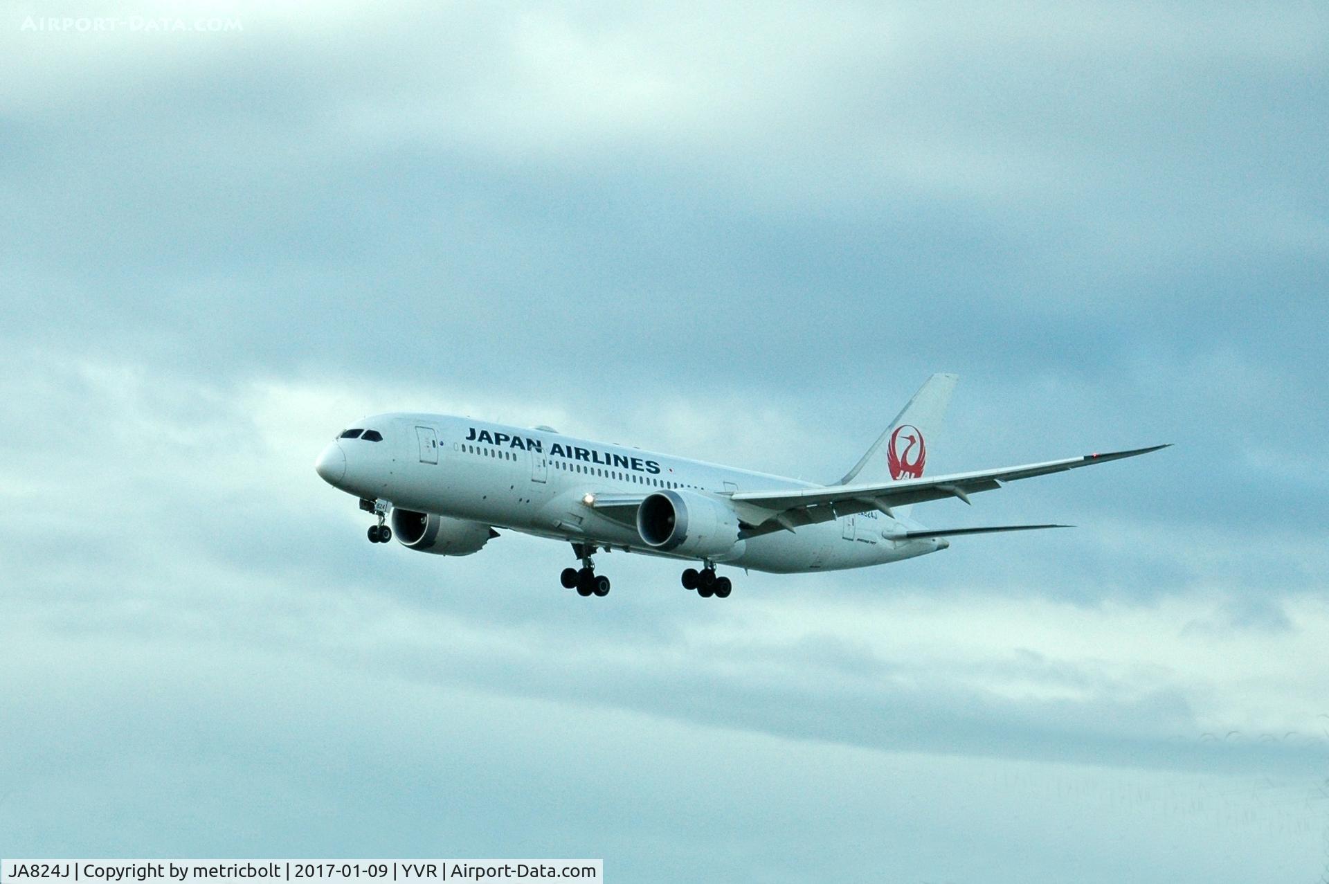 JA824J, 2011 Boeing 787-846 Dreamliner C/N 34834, JL18 from Tokyo