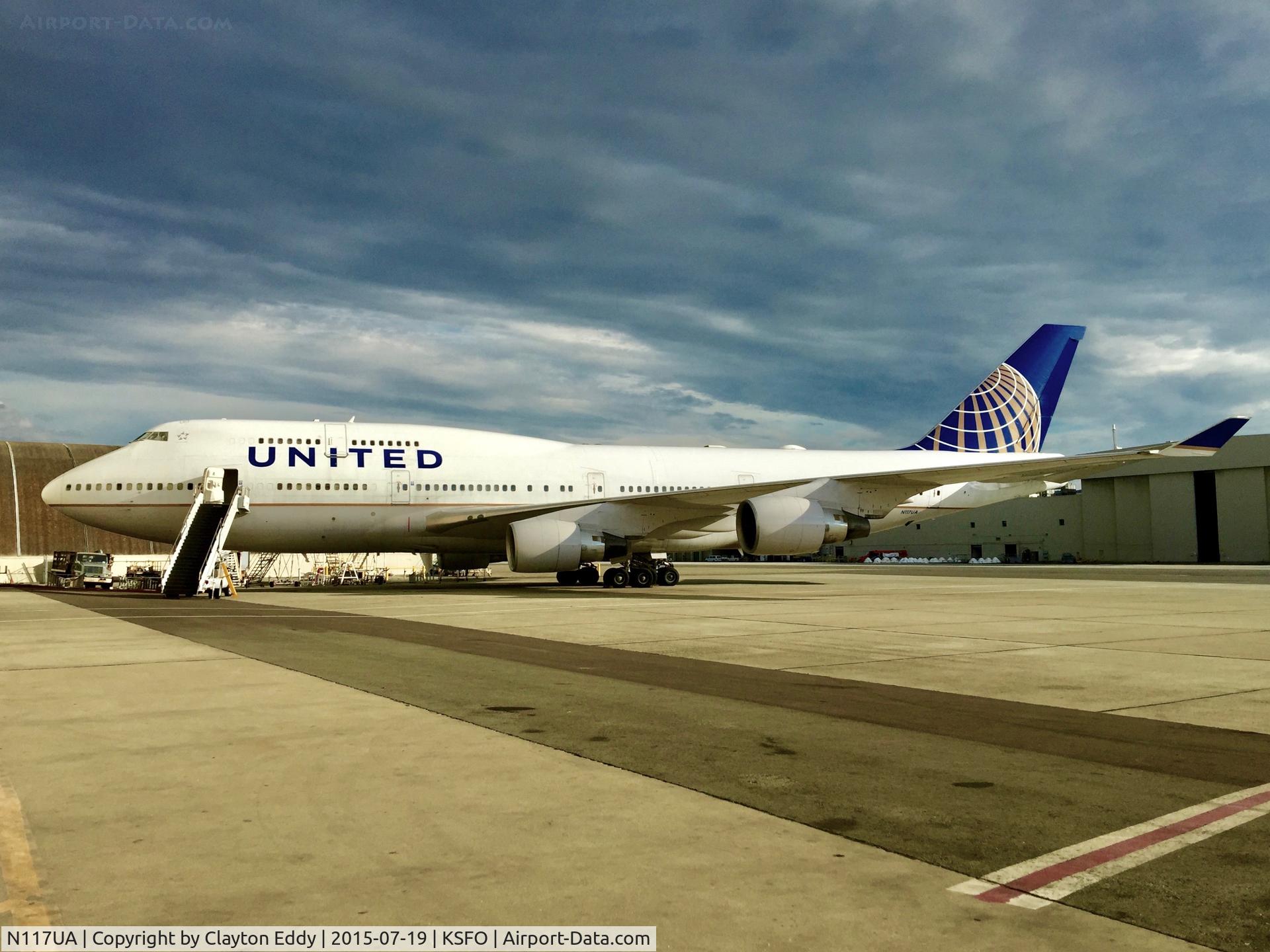 N117UA, 1999 Boeing 747-422 C/N 28810, SFO 2015