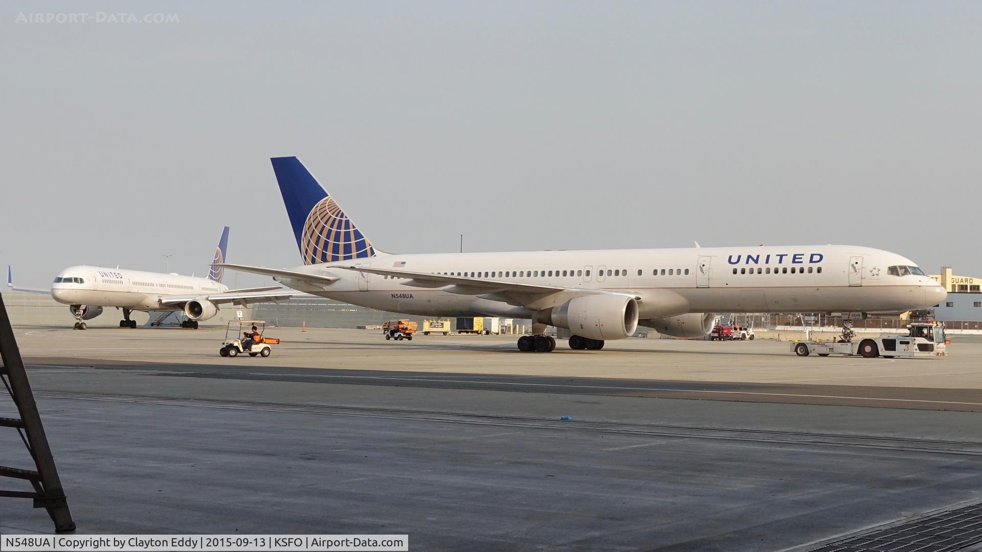 N548UA, 1992 Boeing 757-222 C/N 25396, SFO 2015