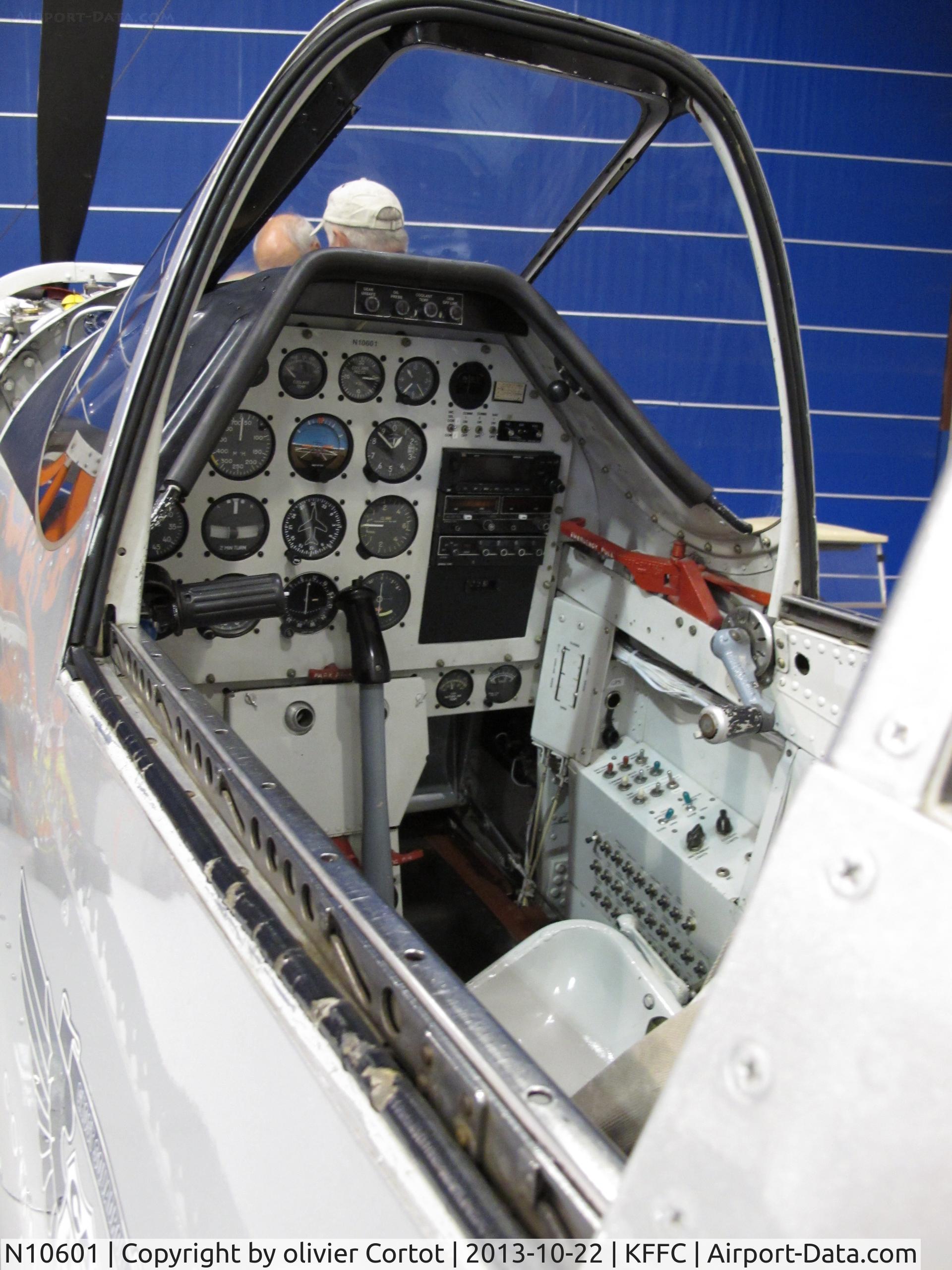 N10601, 1944 North American P-51D Mustang C/N 122-40383, the cockpit