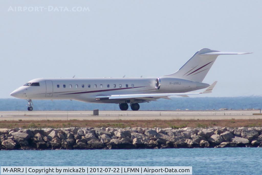 M-ARRJ, 2010 Bombardier BD-700-1A10 Global Express C/N 9399, Taxiing