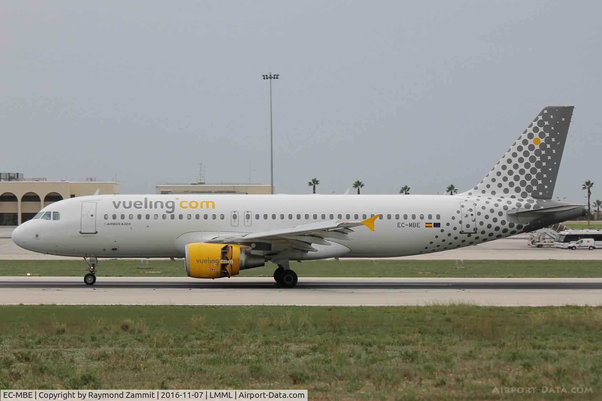 EC-MBE, 2008 Airbus A320-211 C/N 3476, A320 EC-MBE Vueling