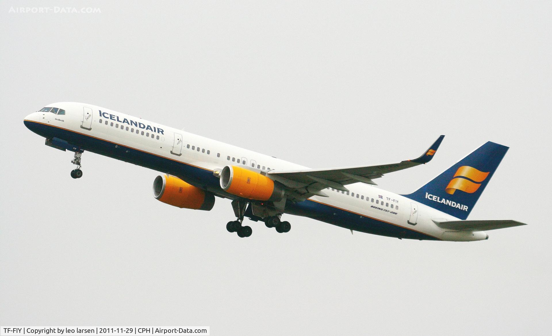 TF-FIY, 2000 Boeing 757-256 C/N 29312, Copenhagen 29.11.2011