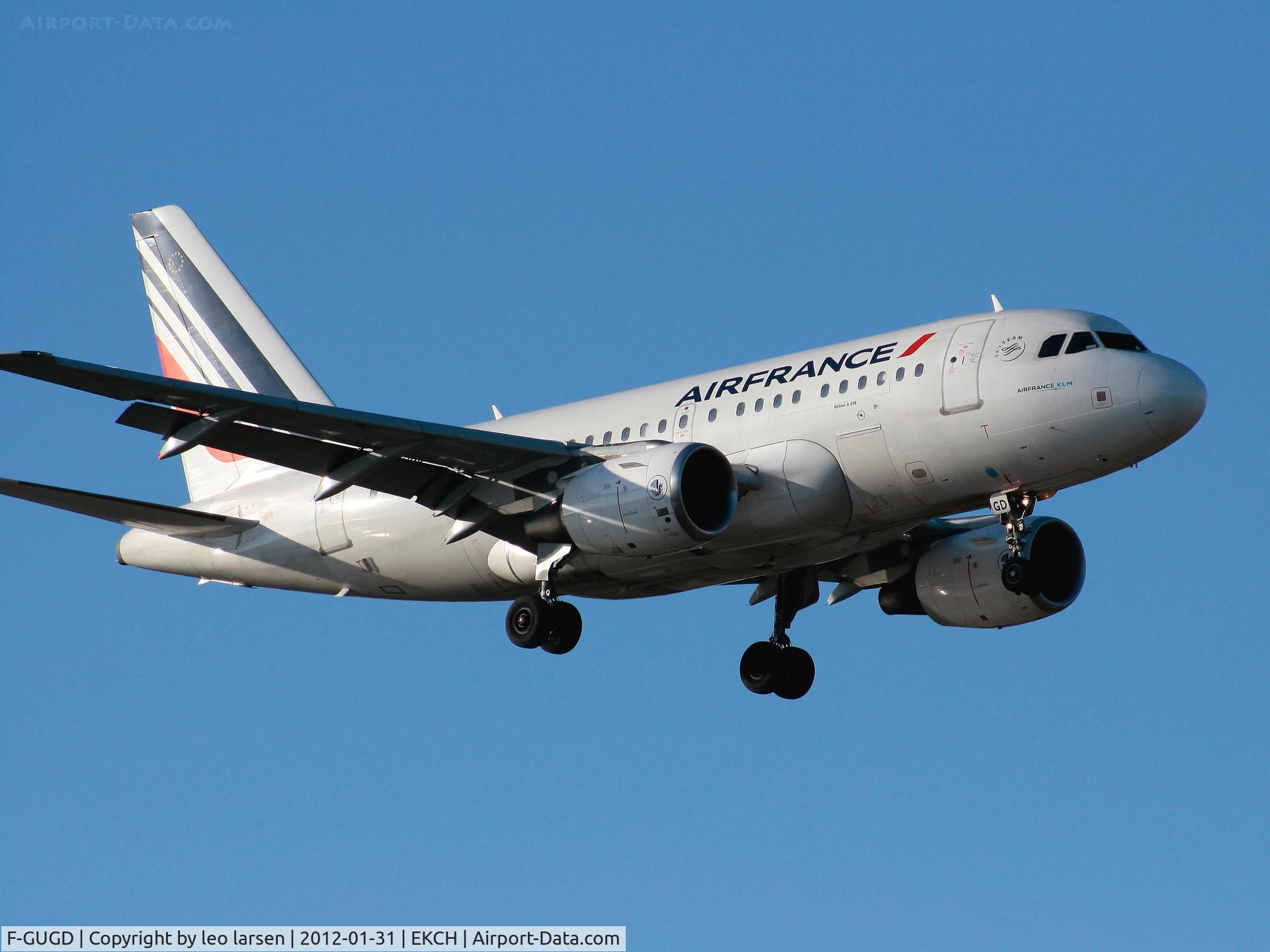 F-GUGD, 2003 Airbus A318-111 C/N 2081, Copenhagen 31.1.2012
