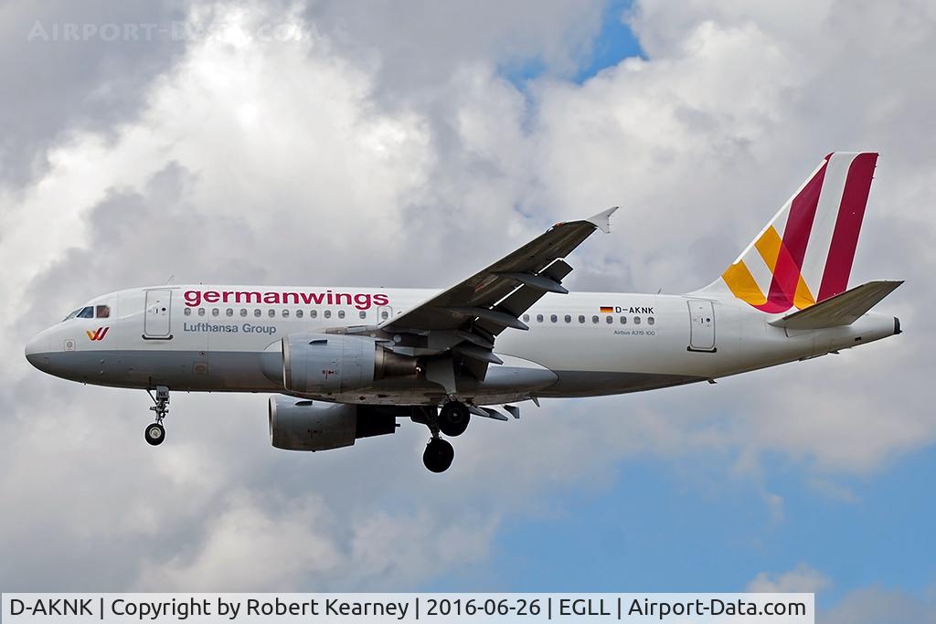 D-AKNK, 1999 Airbus A319-112 C/N 1077, Arriving 27L