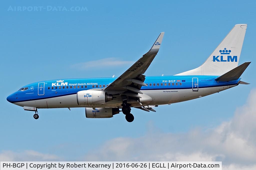 PH-BGP, 2011 Boeing 737-7K2 C/N 38127, Arriving 27L