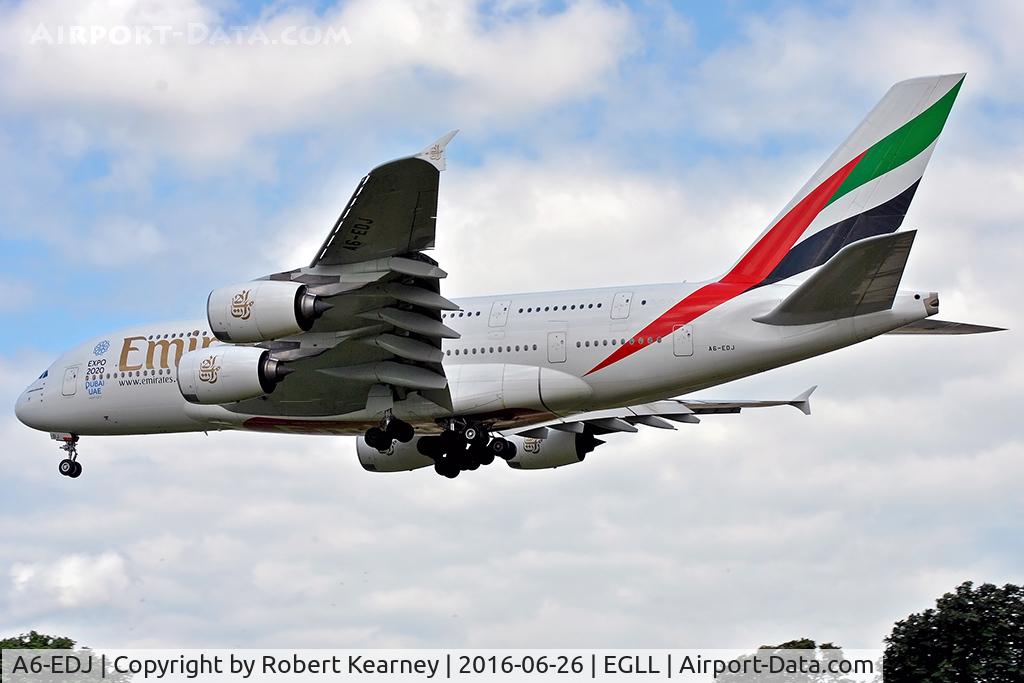 A6-EDJ, 2006 Airbus A380-861 C/N 009, Arriving 27L