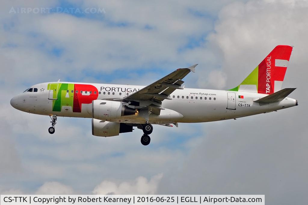 CS-TTK, 1999 Airbus A319-111 C/N 1034, Arriving 27L