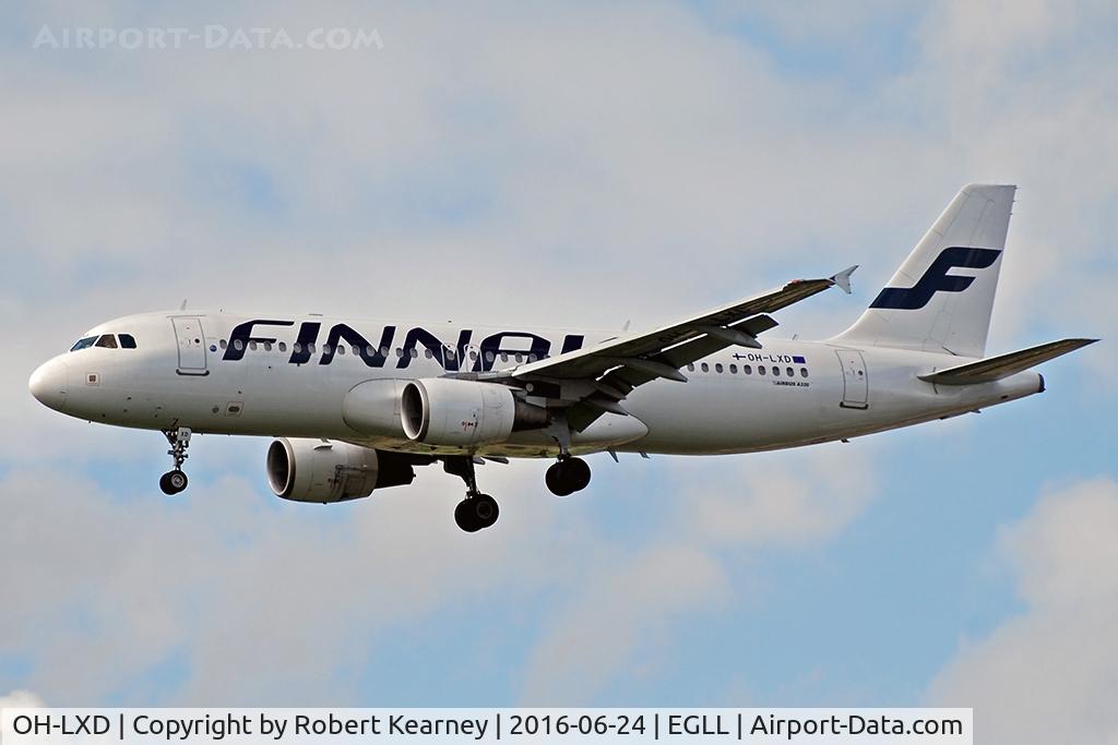 OH-LXD, 2001 Airbus A320-214 C/N 1588, Arriving 27L