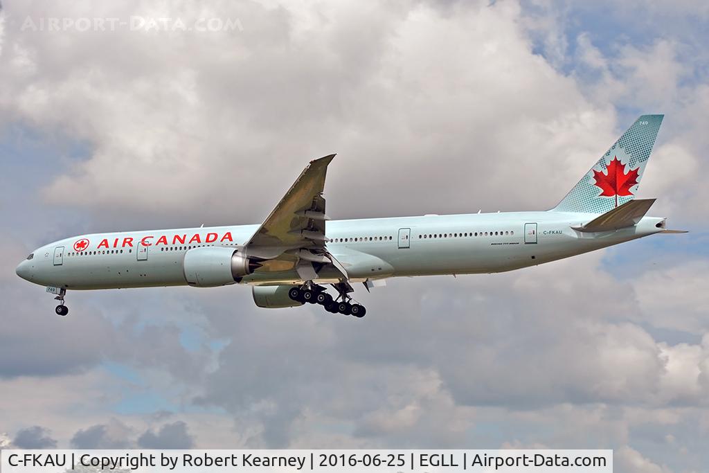 C-FKAU, 2016 Boeing 777-333/ER C/N 62401, Arriving 27L
