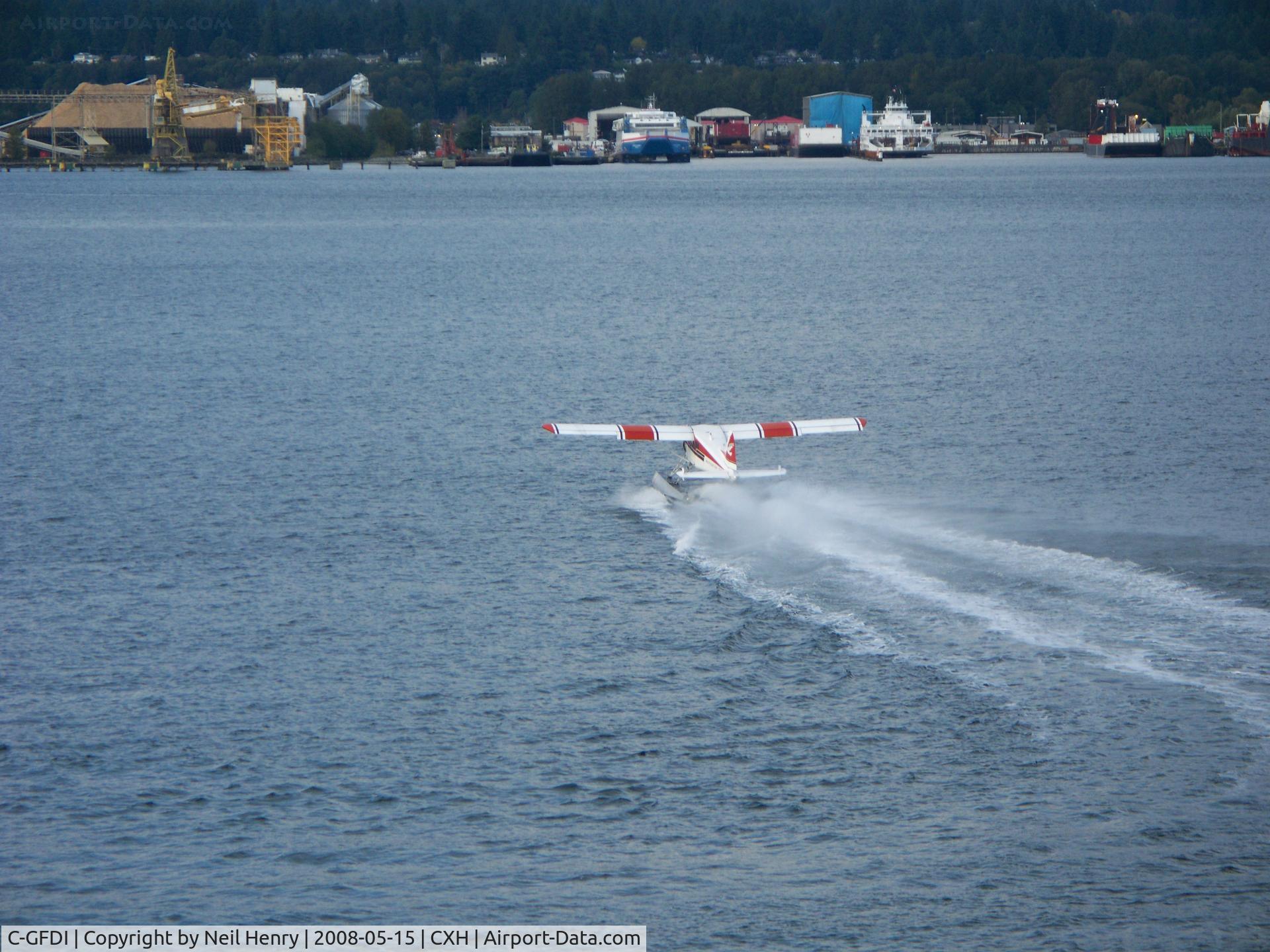 C-GFDI, 1953 De Havilland Canada U-6A Beaver C/N 606, taking off from Burrard Inlet, Vancouver, BC in Sept 2008