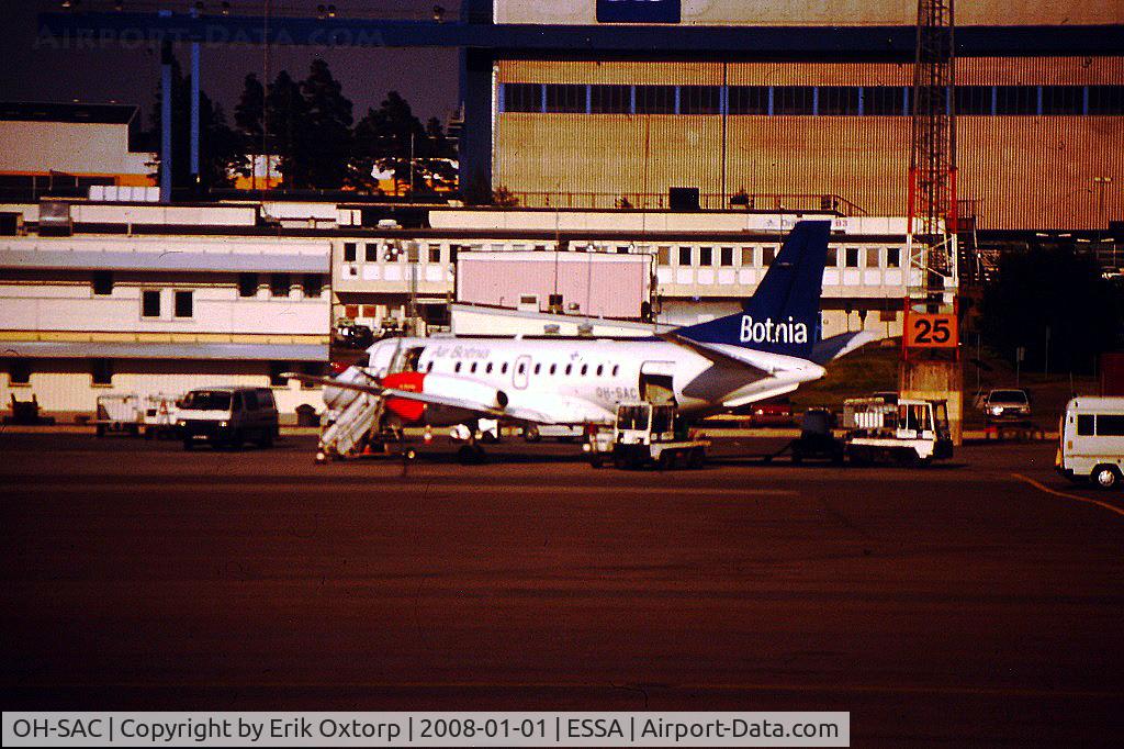 OH-SAC, 1986 Saab 340A C/N 340A-081, OH-SAC in ARN JUN99