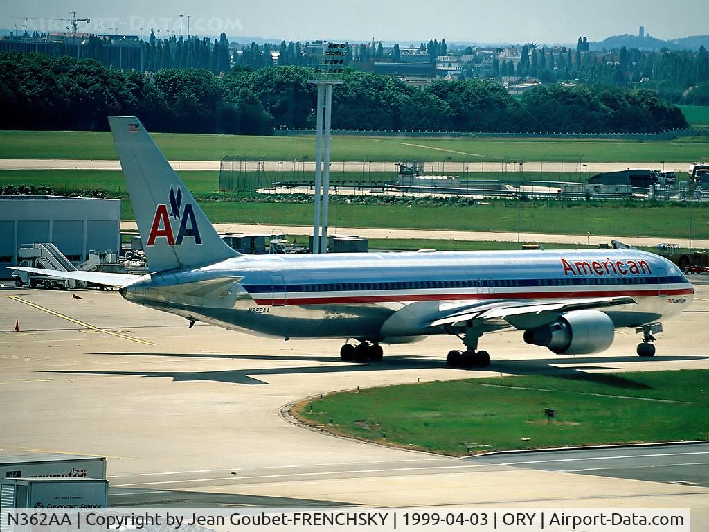 N362AA, 1988 Boeing 767-323 C/N 24043, American Airlines