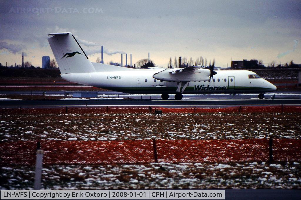 LN-WFS, De Havilland Canada DHC-8-311Q Dash 8 C/N 535, LN-WFS in CPH MAR00