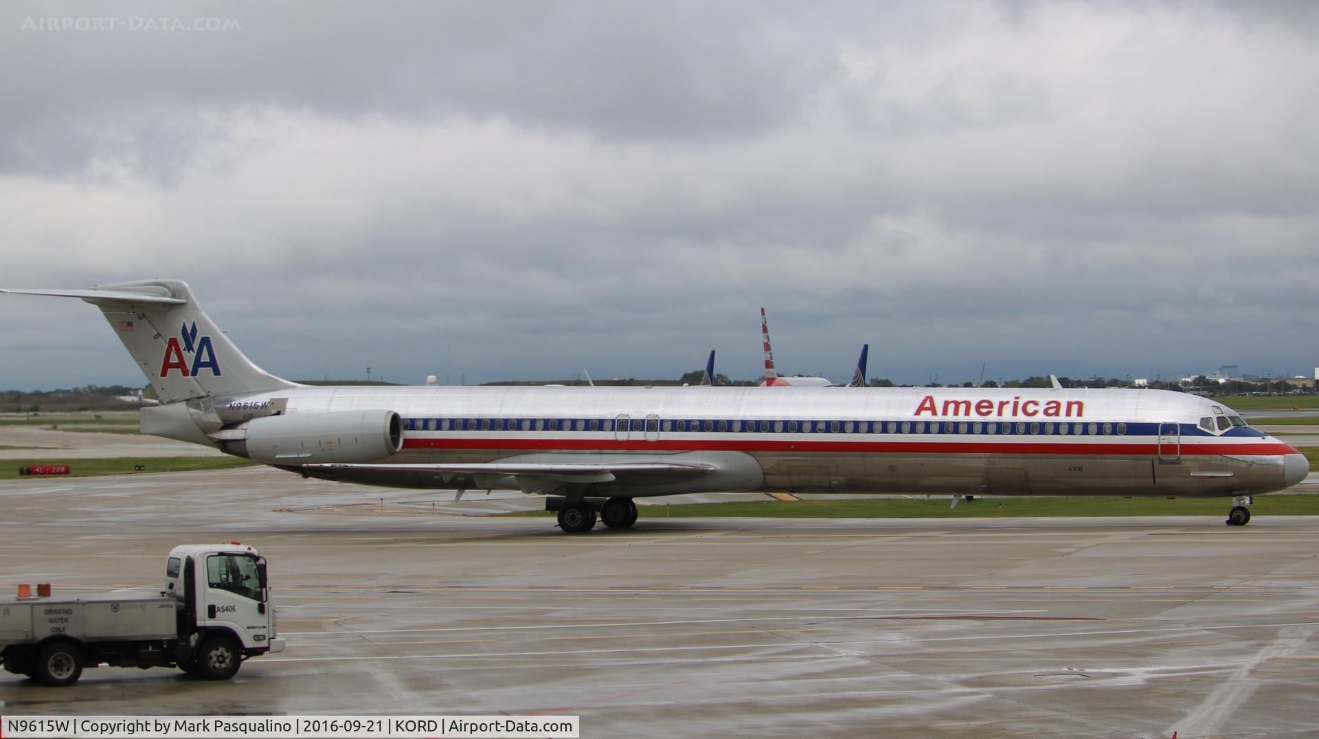 N9615W, 1997 McDonnell Douglas MD-83 (DC-9-83) C/N 53562, MD-83
