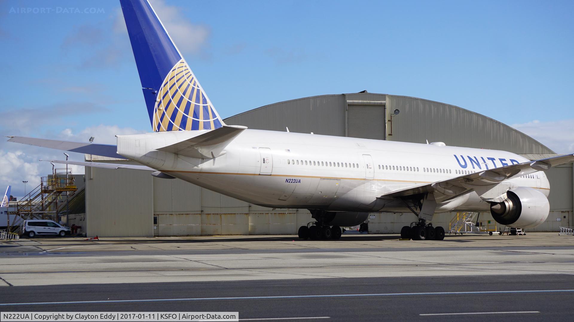 N222UA, 2001 Boeing 777-222 C/N 30553, SFO 2017