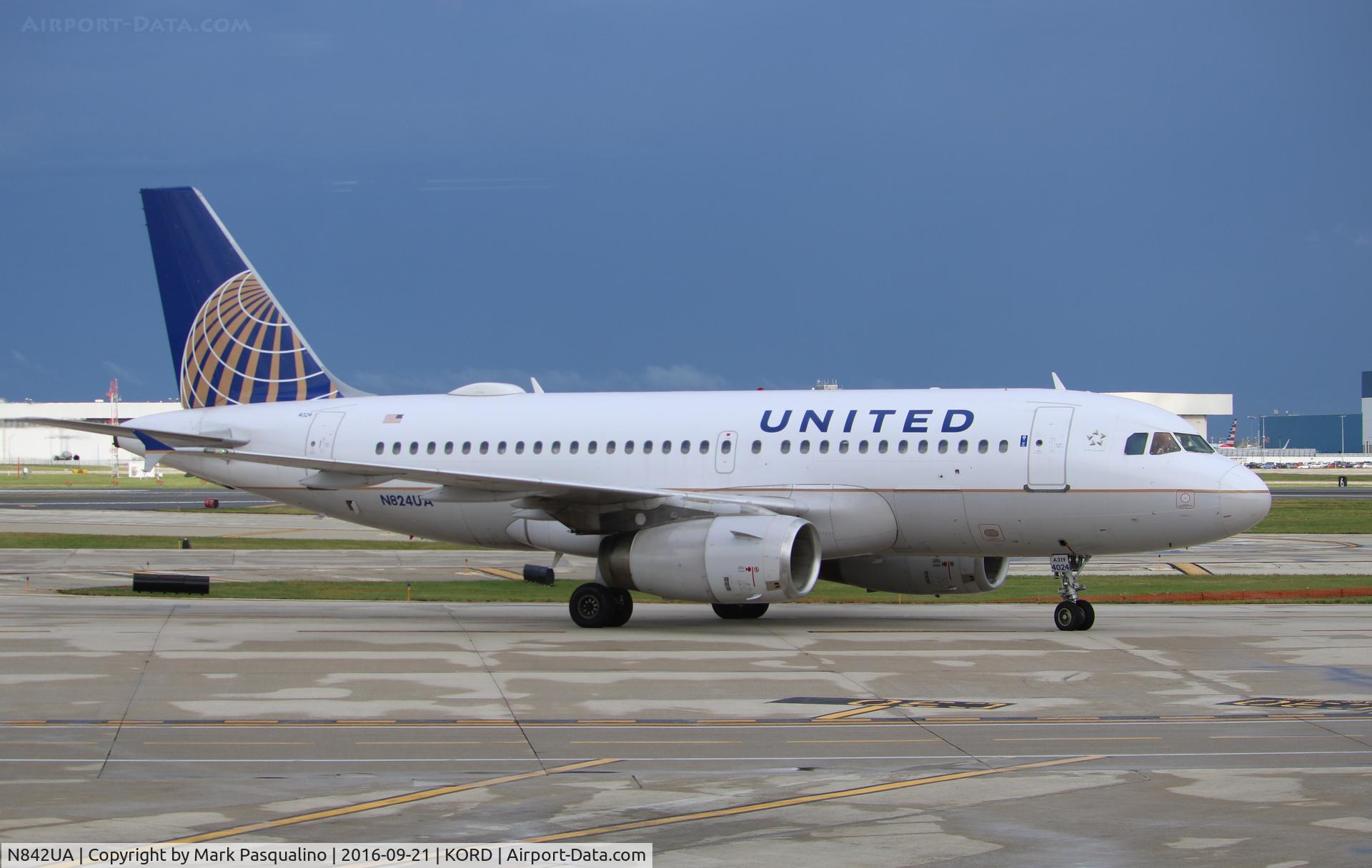 N842UA, 2001 Airbus A319-131 C/N 1569, Airbus A319